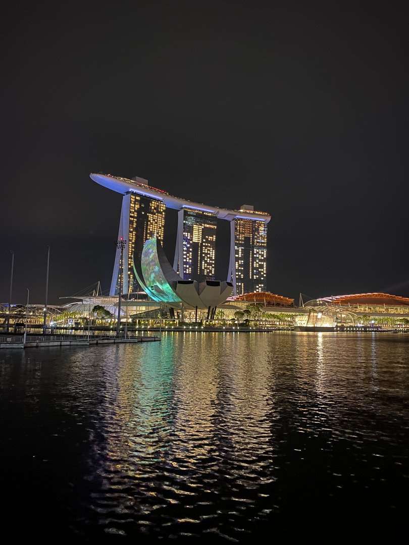 https://www.shkoh.com.sg/wp-content/uploads/2026/03/Marina_Bay_Sands_Light_Show.max-1920x1080.jpg